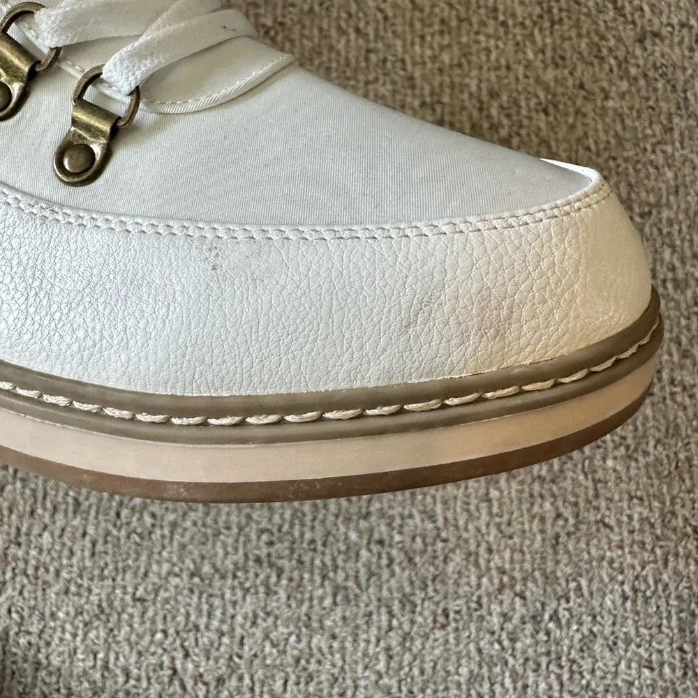 White Winter Boots by White Mountain size 11 NEW